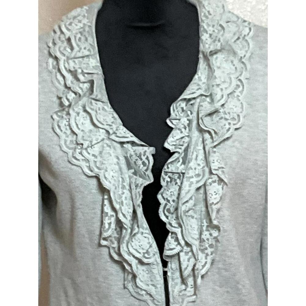 Liz Claiborne Ruffled Button Up Cardigan Sweater M Gray Romantic Boho Knit - Picture 2 of 8